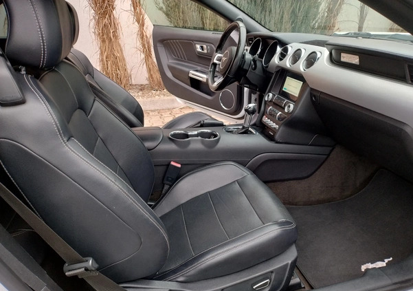 Ford Mustang cena 85500 przebieg: 134422, rok produkcji 2016 z Warszawa małe 277